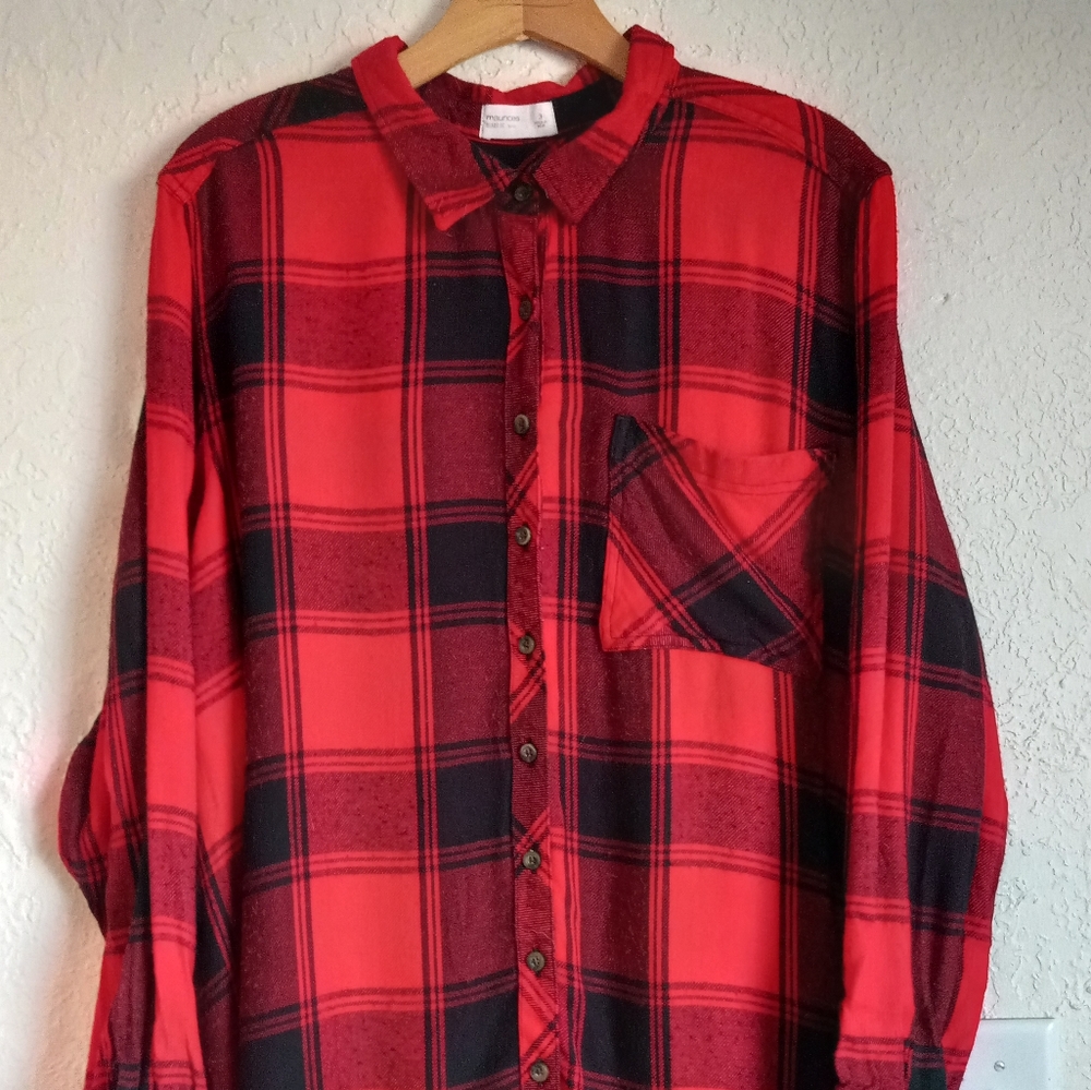 Oversized Plaid Button Down Shirt - Picture 1 of 8